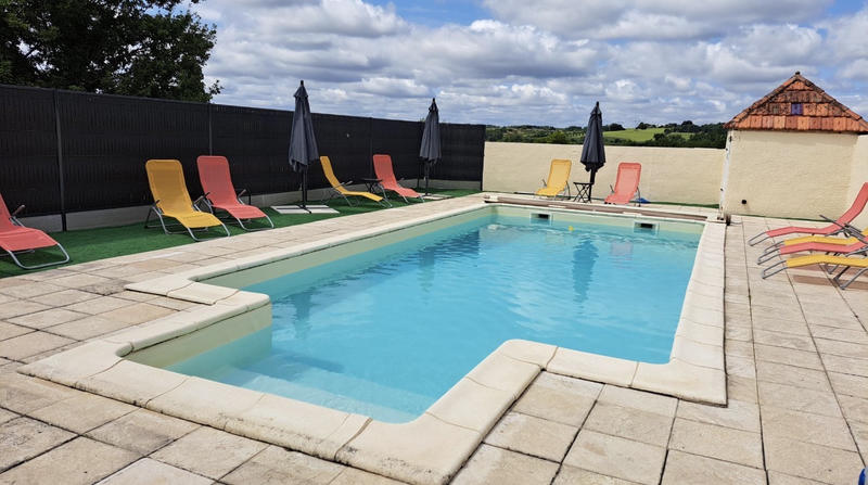 Maison - 430 m² - 19 pièces