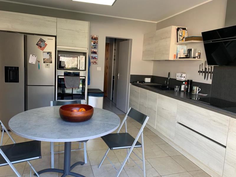 Maison - 245 m² - 8 pièces
