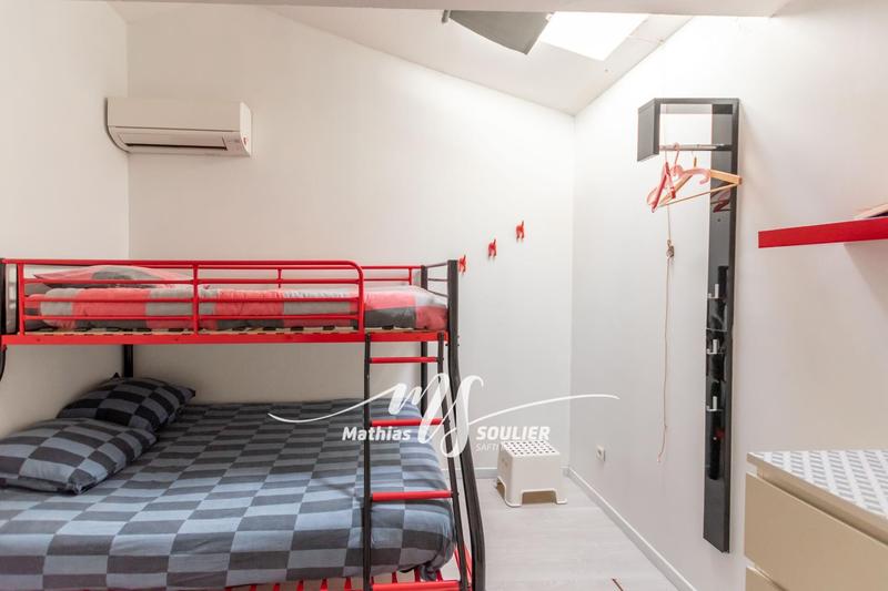 Maison - 300 m² - 15 pièces