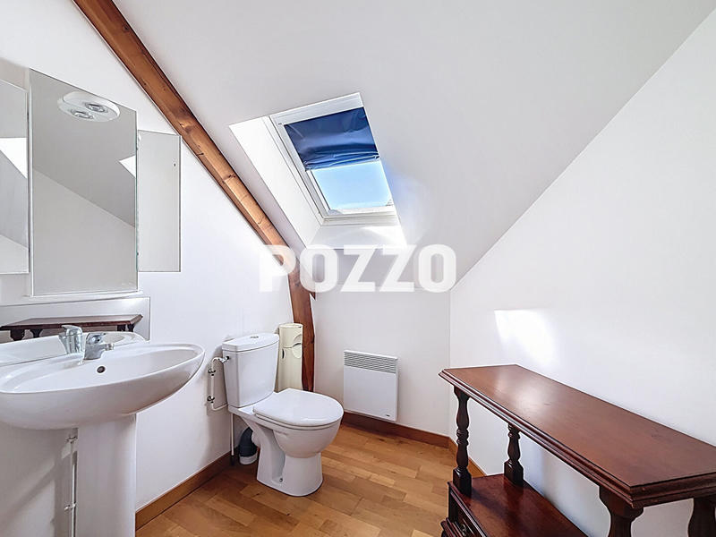 Maison - 189 m² - 9 pièces