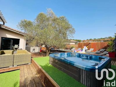 Maison - 400 m² - 12 pièces