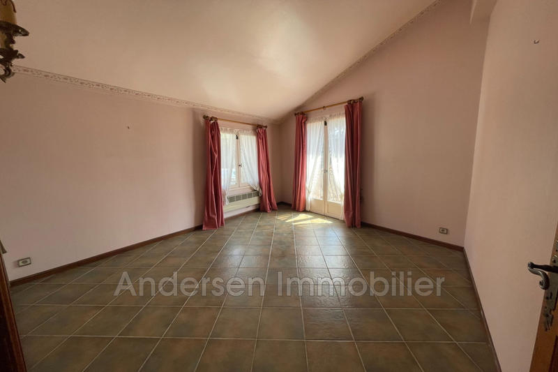 Villa - 187 m² - 7 pièces