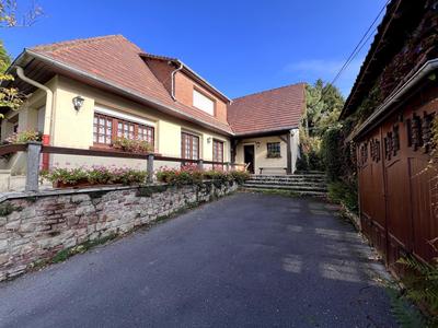 Maison - 172 m² - 7 pièces