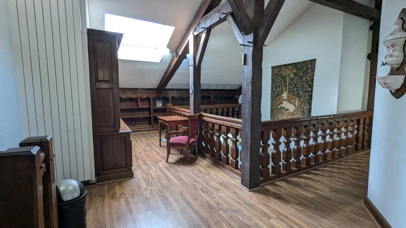 Maison - 373 m² - 12 pièces