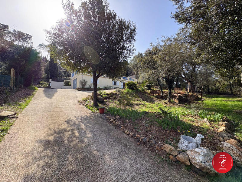 Villa - 160 m² - 6 pièces