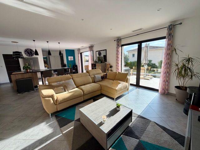 Villa - 137 m² - 5 pièces