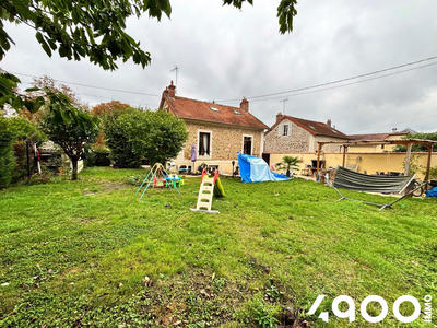 Maison - 102 m² - 5 pièces