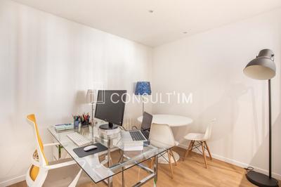 Bureau - 79 m²