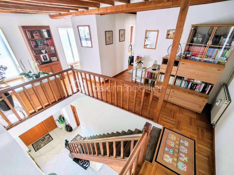 Corps de ferme - 296 m² - 15 pièces