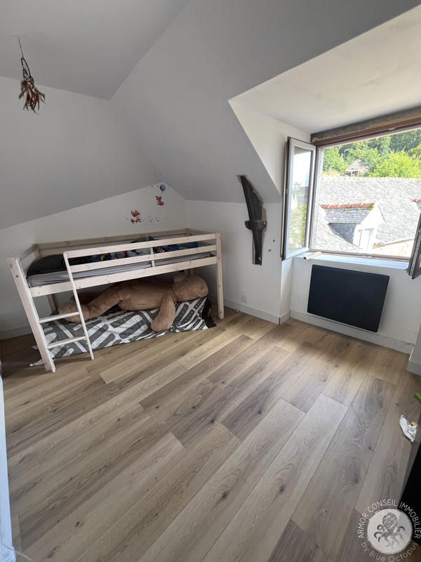 Maison - 134 m² - 10 pièces