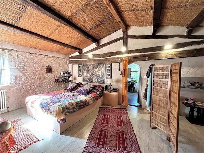 Maison - 520 m² - 14 pièces