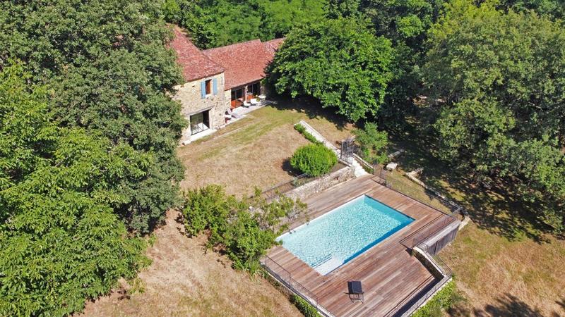 Propriété - 220 m² - 4 pièces