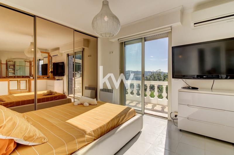 Maison - 147 m² - 6 pièces