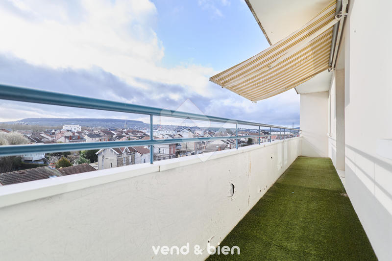 Appartement - 86 m² - 4 pièces