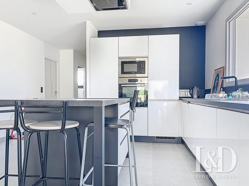 Maison - 107 m² - 4 pièces