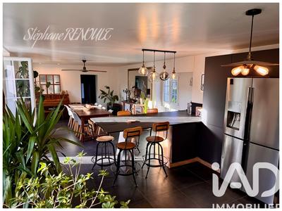 Maison - 218 m² - 6 pièces