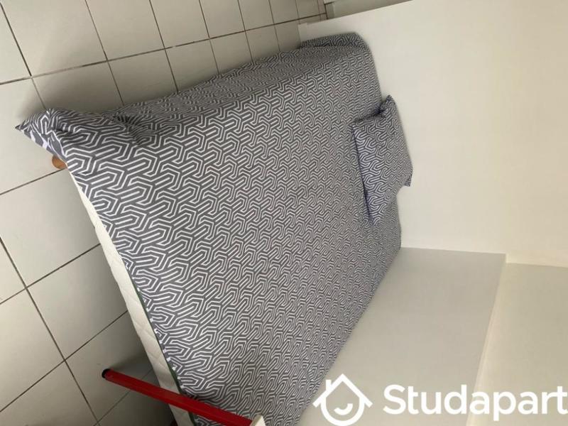 Chambre - 10 m² - 1 pièce