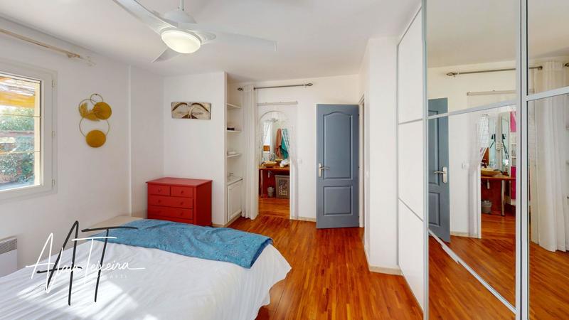 Maison - 194 m² - 9 pièces