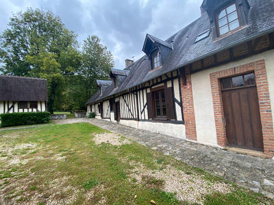 Maison - 185 m² - 6 pièces