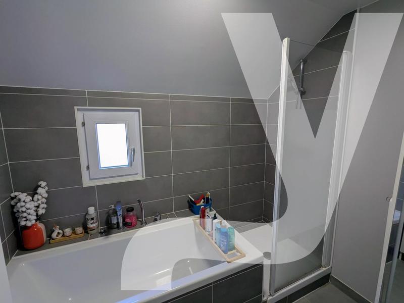 Maison - 81 m² - 4 pièces