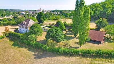 Maison - 160 m² - 7 pièces