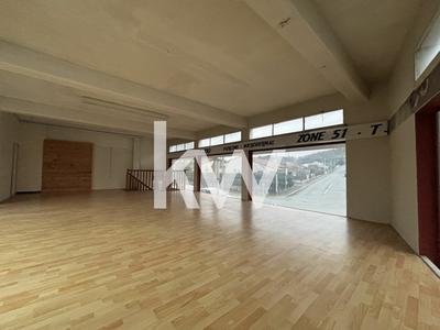 Appartement - 170 m² - 5 pièces