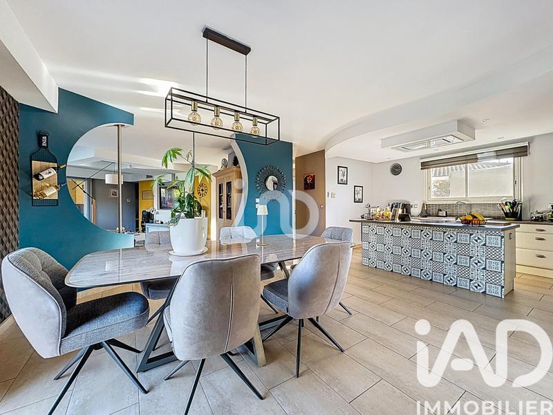 Maison - 170 m² - 6 pièces