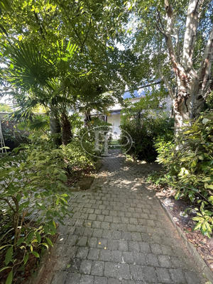 Maison - 179 m² - 8 pièces