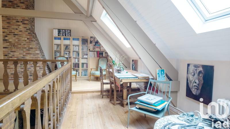 Maison - 268 m² - 10 pièces