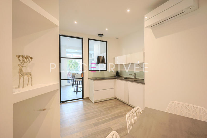 Appartement - 269 m² - 5 pièces