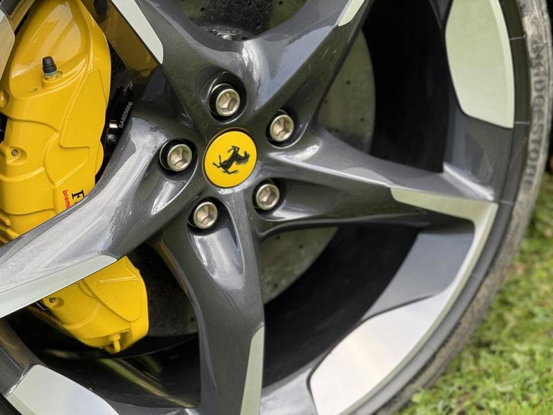 Ferrari Purosangue V12 6,5 725ch