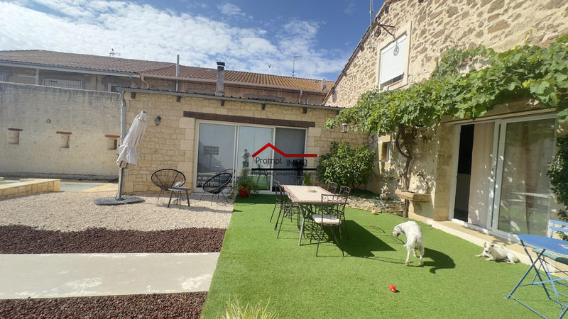 Maison - 256 m² - 4 pièces