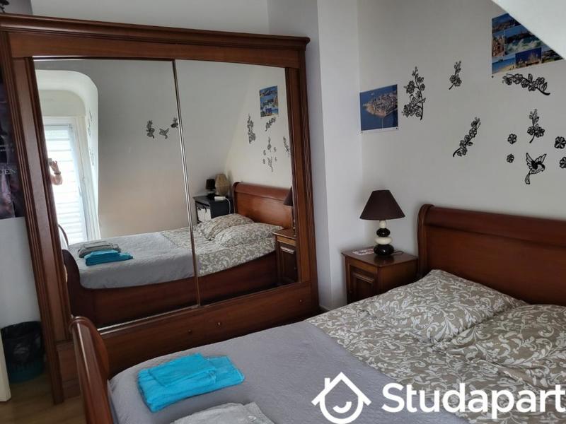 Chambre - 12 m² - 1 pièce