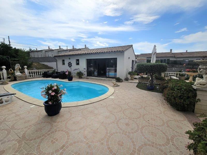 Propriété - 140 m² - 6 pièces