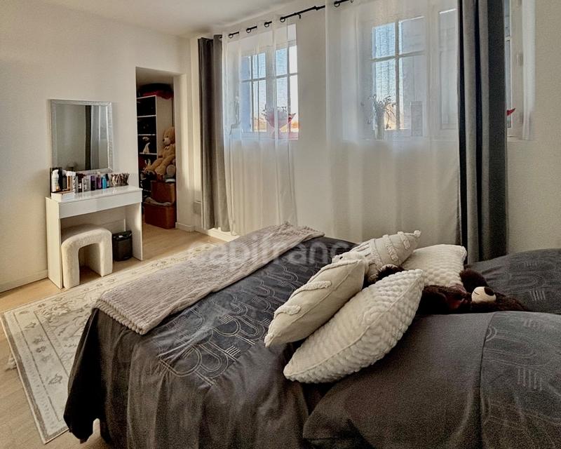 Maison - 105 m² - 4 pièces