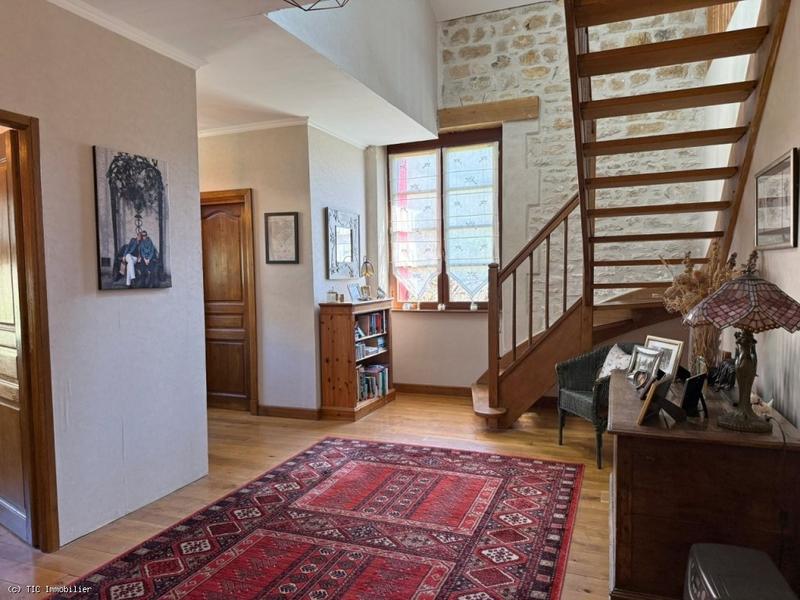 Propriété - 172 m² - 7 pièces