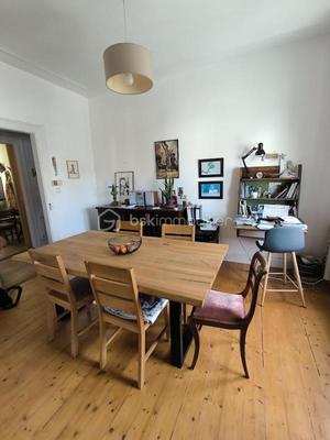 Appartement - 93 m² - 5 pièces