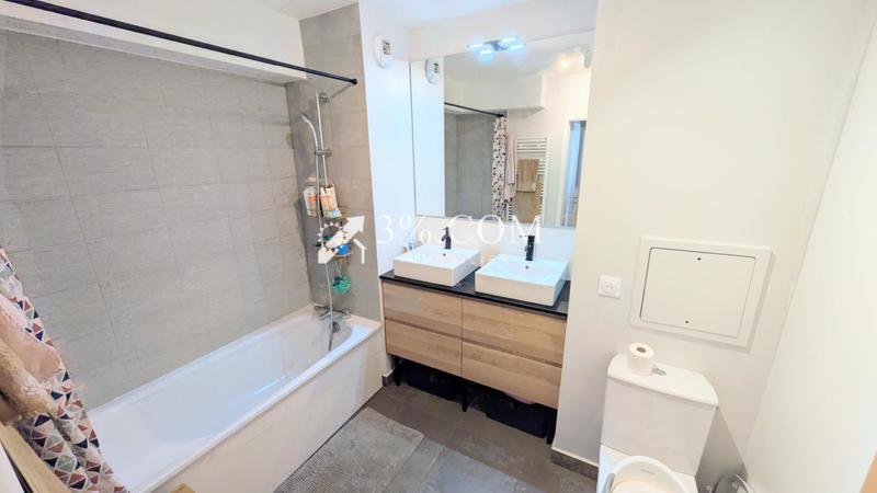 Appartement - 91 m² - 5 pièces