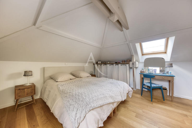 Maison - 122 m² - 6 pièces