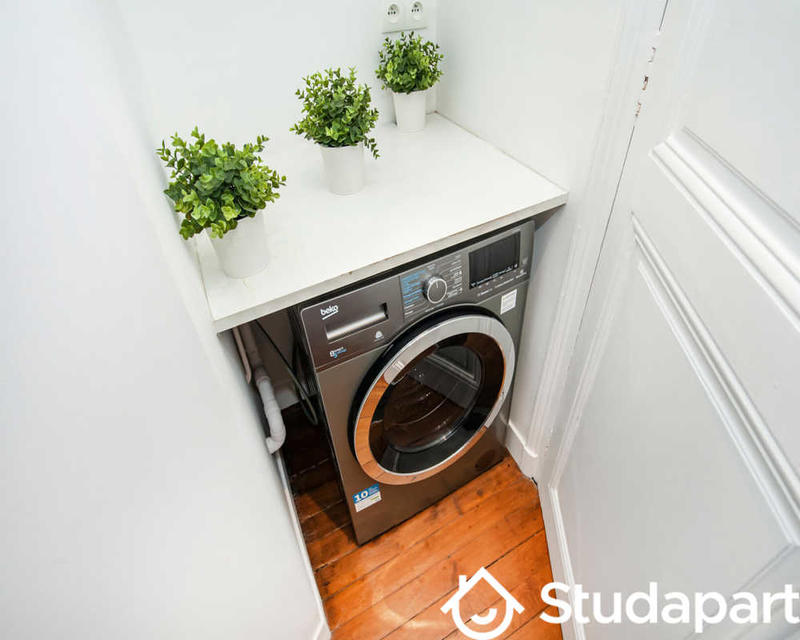 Chambre - 140 m² - 1 pièce