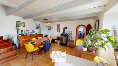 Maison - 195 m² - 8 pièces