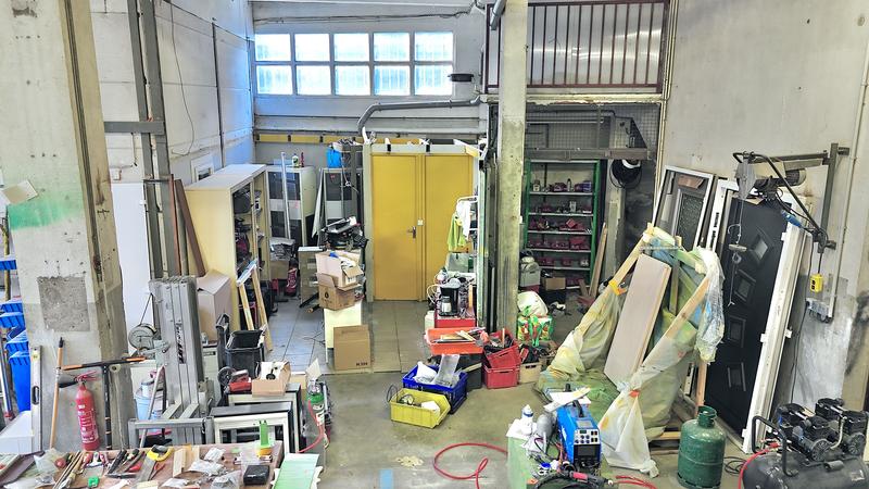 Local commercial - 300 m² - 1 pièce