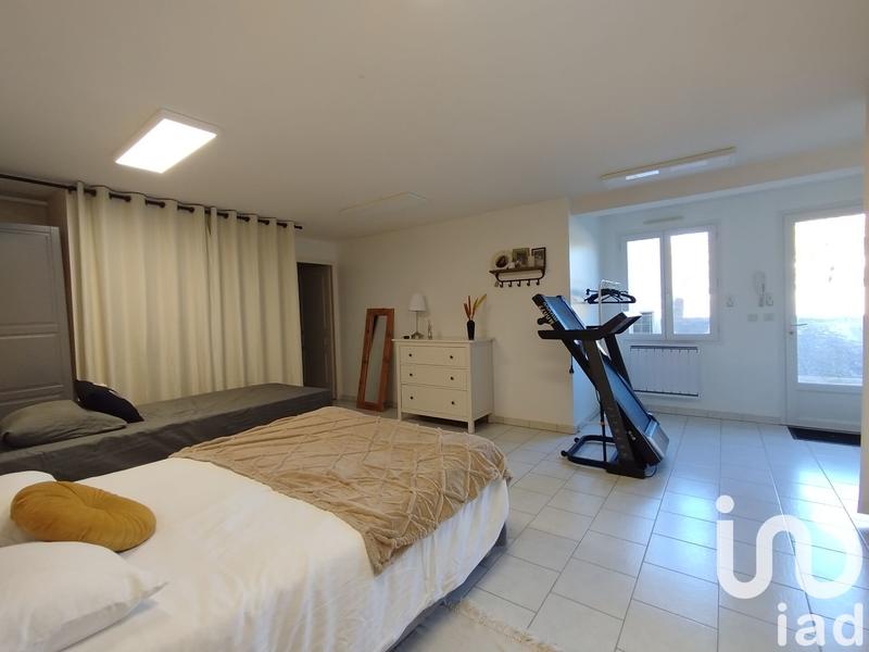 Maison - 213 m² - 9 pièces