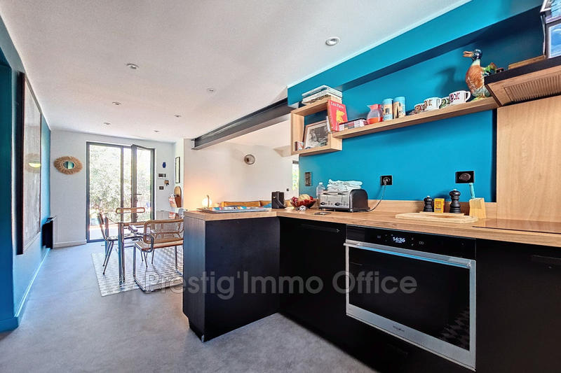 Maison - 140 m² - 5 pièces