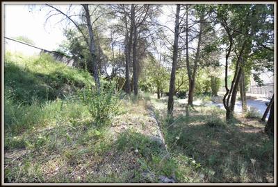 Terrain constructible - 1 557 m²