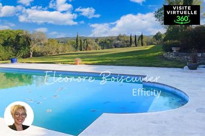 Maison - 210 m² - 8 pièces