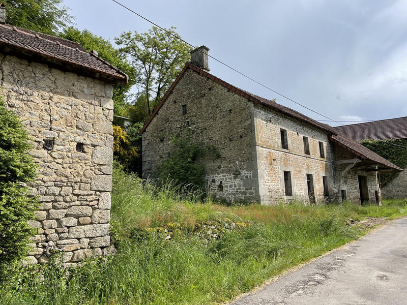 Maison - 144 m² - 8 pièces