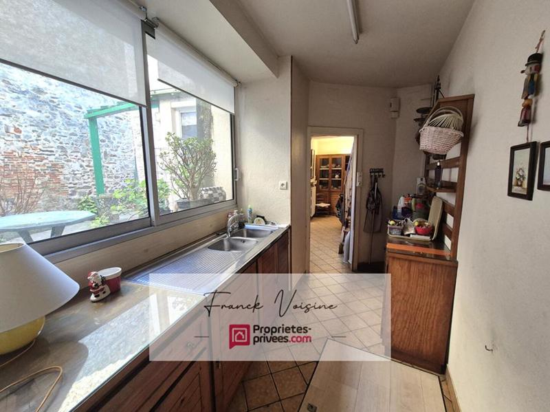 Maison - 321 m² - 8 pièces