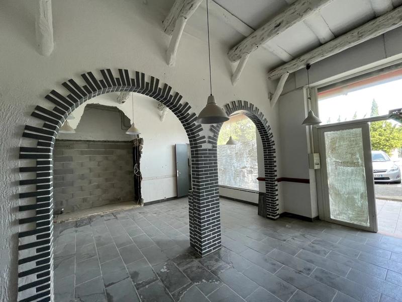 Local commercial - 92 m² - 3 pièces