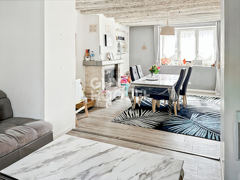 Maison - 135 m² - 6 pièces